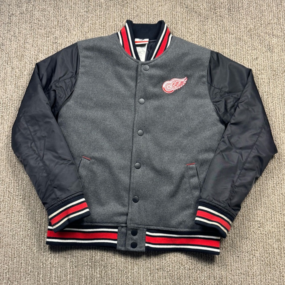 NHL Detroit Red Wings Youth Varsity Jacket Grey Black Snap Front Medium 10/12